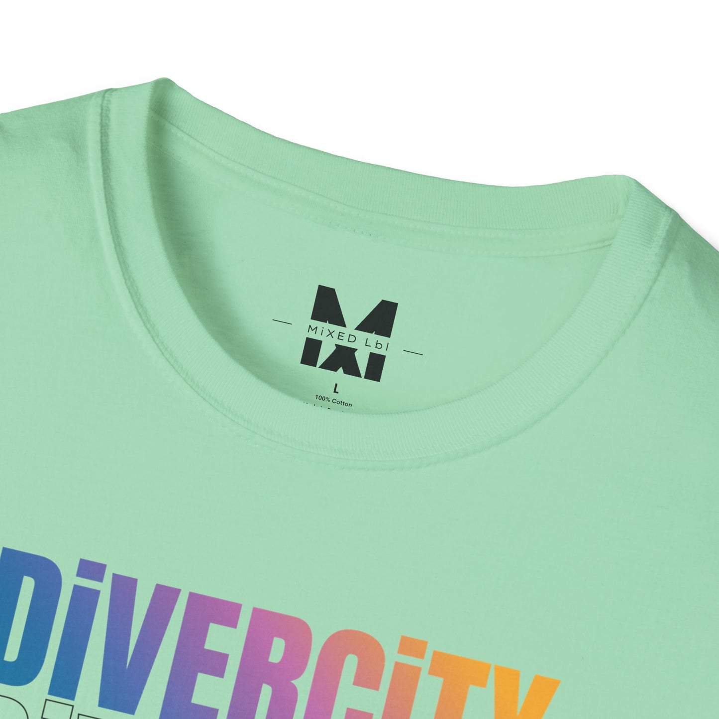 DiVERCiTY Graphic T-Shirt